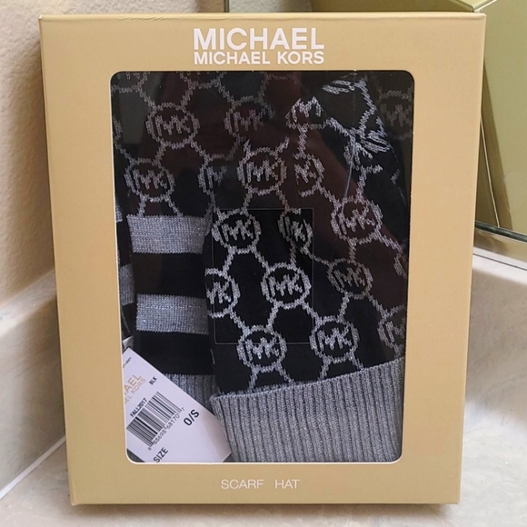 Michel kors scarf and hat
